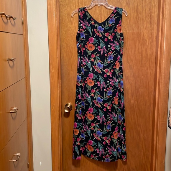 Coldwater Creek Black Floral Fully Lined Sleeveless Dress Size 10P - Picture 2 of 9